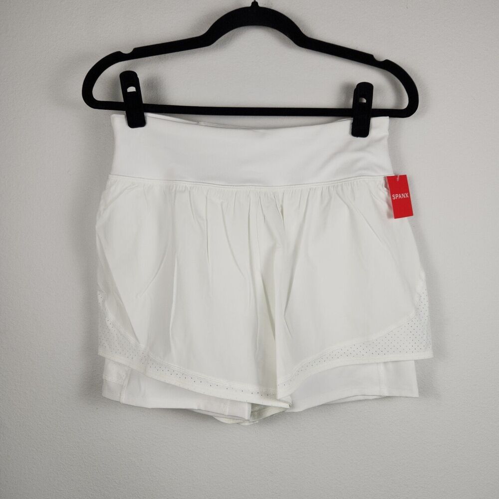SPANX Get Moving Shorts 5" Built-in Liner Short Active Gym Tennis Golf White L